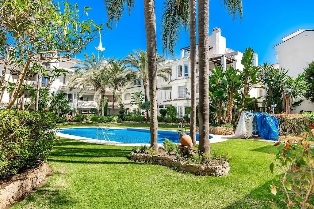 By Riva - Stylish 3 Bedroom Luxury Apartment In Los Naranjos De Marbella Spain